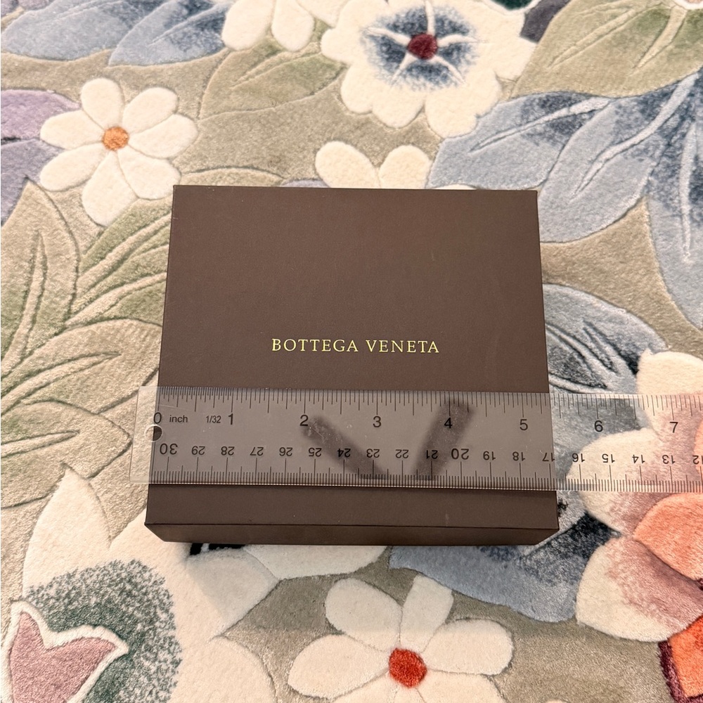 Authentic Bottega Veneta wallet box and dust bag for sell - Picture 6 of 6